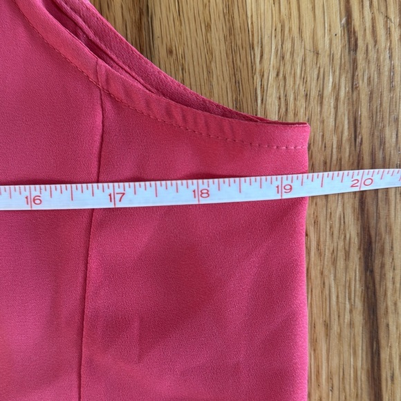 WHITE HOUSE BLACK MARKET Elegant Rose Sleeveless Top, Size Medium - Picture 6 of 7